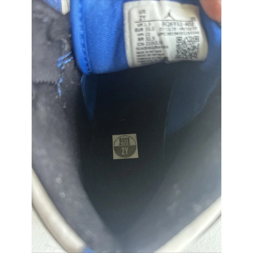 Jordans Signal Blue Size 2Y Blue Black White